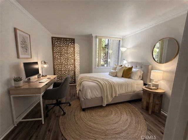 5325 Newcastle 108, Encino, CA 91316