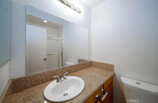 5325 Newcastle 108, Encino, CA 91316