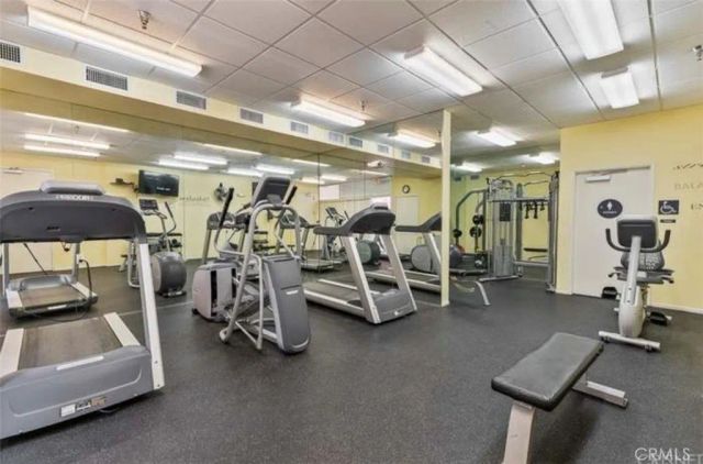 5325 Newcastle 108, Encino, CA 91316