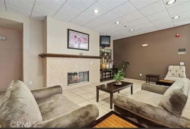 5325 Newcastle 108, Encino, CA 91316