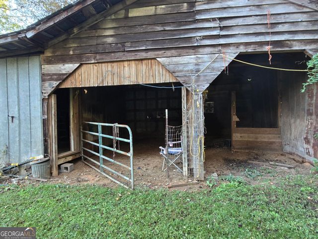 7680 Banks Mill Road, Douglasville, GA 30135