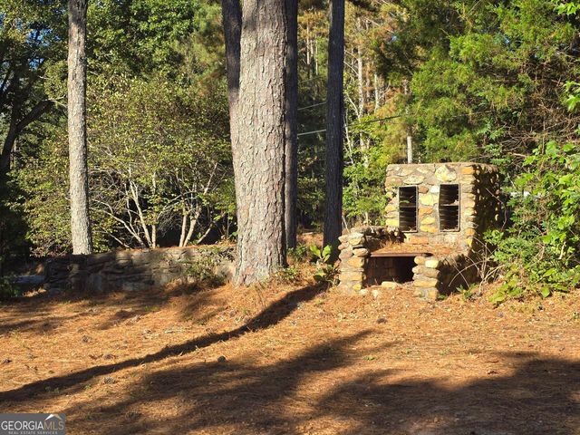 7680 Banks Mill Road, Douglasville, GA 30135