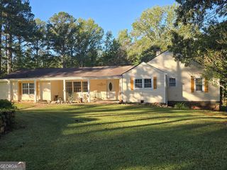 7680 Banks Mill Road, Douglasville, GA 30135