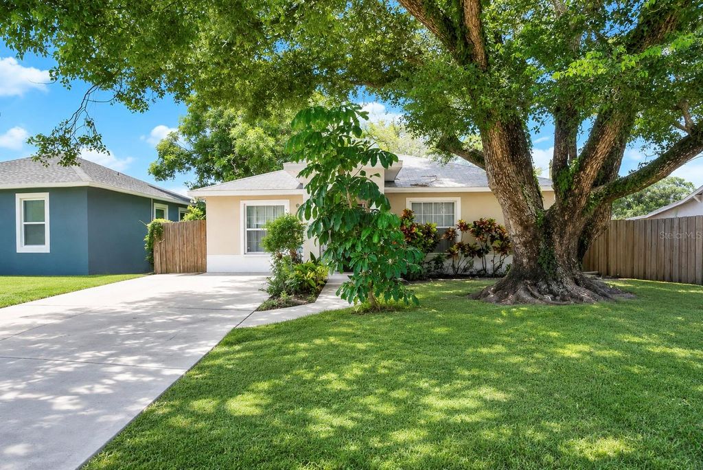 1120 11TH AVENUE S, St Petersburg, FL 33705