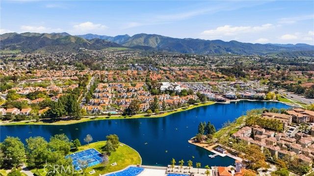 46 Calle De Los Ninos, Rancho Santa Margarita, CA 92688