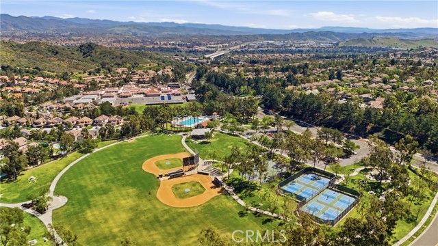 46 Calle De Los Ninos, Rancho Santa Margarita, CA 92688