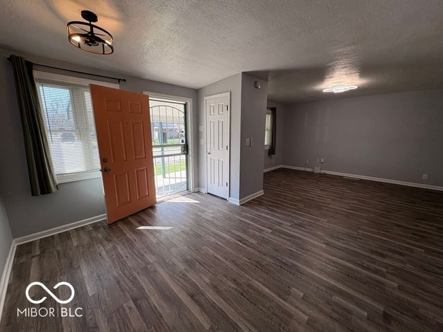 5219 N Sadlier Drive, Indianapolis, IN 46226