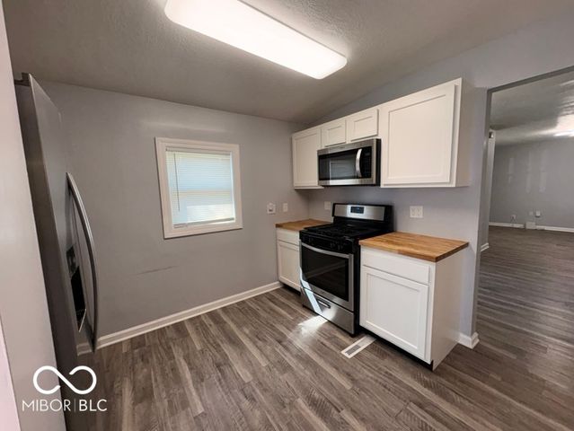 5219 N Sadlier Drive, Indianapolis, IN 46226