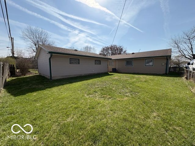 5219 N Sadlier Drive, Indianapolis, IN 46226