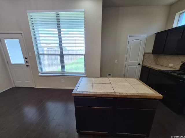 522 Creekside Circle, New Braunfels, TX 78130