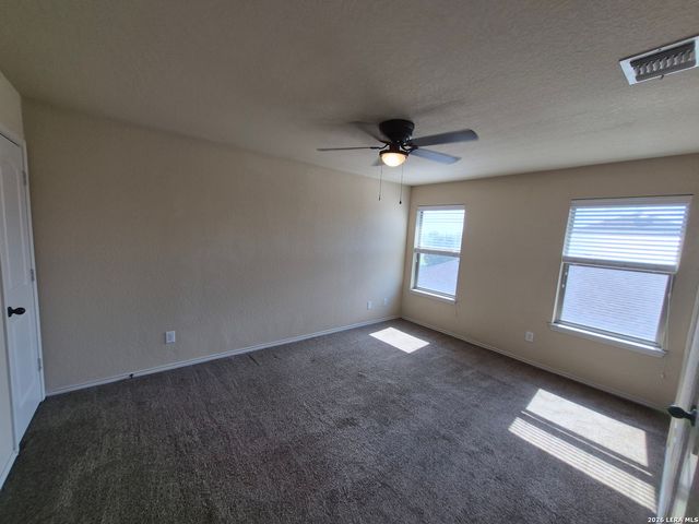 522 Creekside Circle, New Braunfels, TX 78130