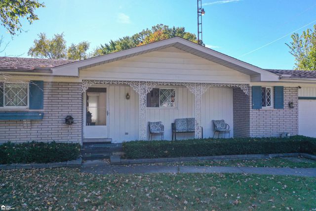 1203 Pickwick Place, Flint Twp, MI 48507