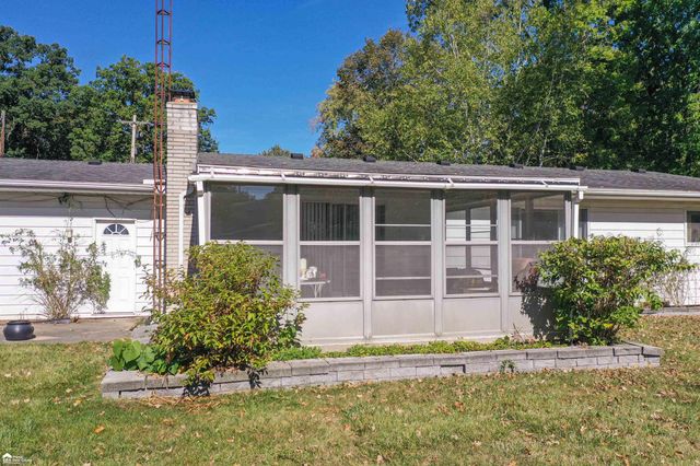 1203 Pickwick Place, Flint Twp, MI 48507