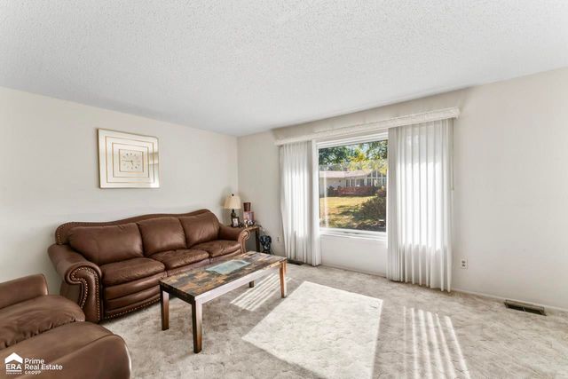 1203 Pickwick Place, Flint Twp, MI 48507