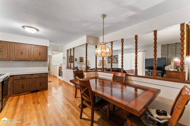 1203 Pickwick Place, Flint Twp, MI 48507