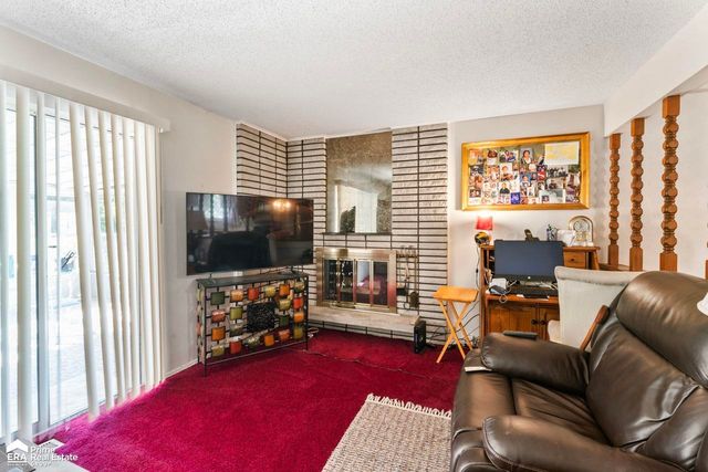 1203 Pickwick Place, Flint Twp, MI 48507