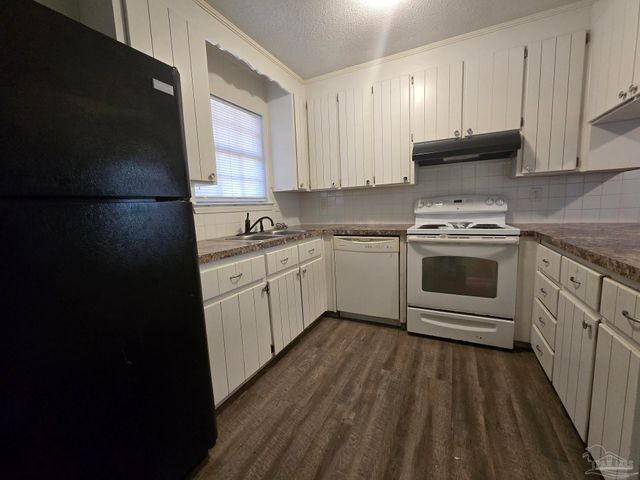 4609 Saufley Field Rd A, Pensacola, FL 32526