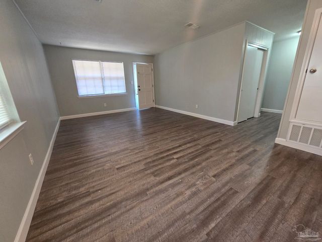 4609 Saufley Field Rd A, Pensacola, FL 32526