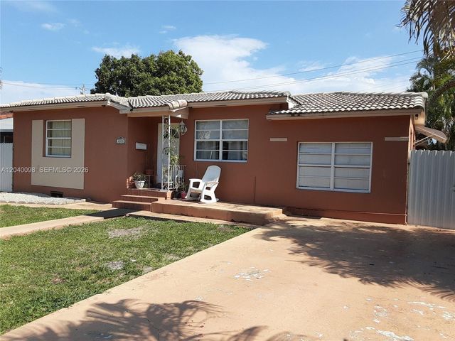 4074 NW 4th St, Miami, FL 33126