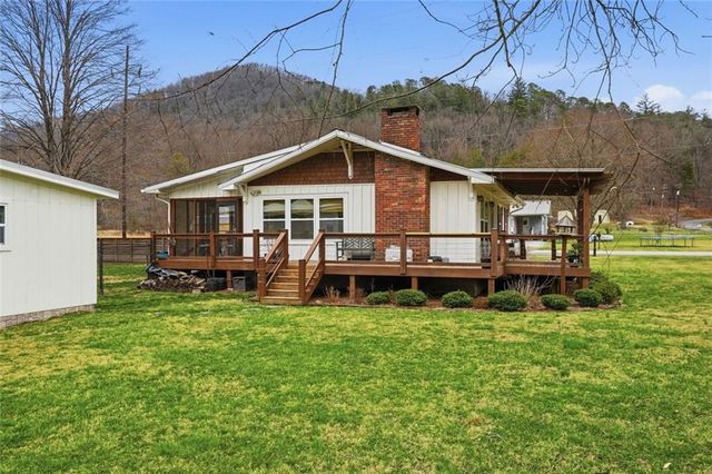 21 McIntosh Lane, Rabun Gap, GA 30568