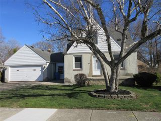 13477 Vernon Avenue, Warren, MI 48089
