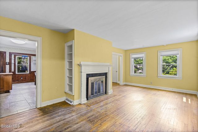215 Washington Avenue, Scotia, NY 12302