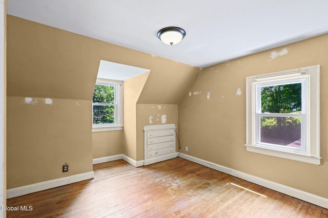215 Washington Avenue, Scotia, NY 12302