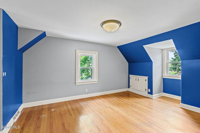 215 Washington Avenue, Scotia, NY 12302