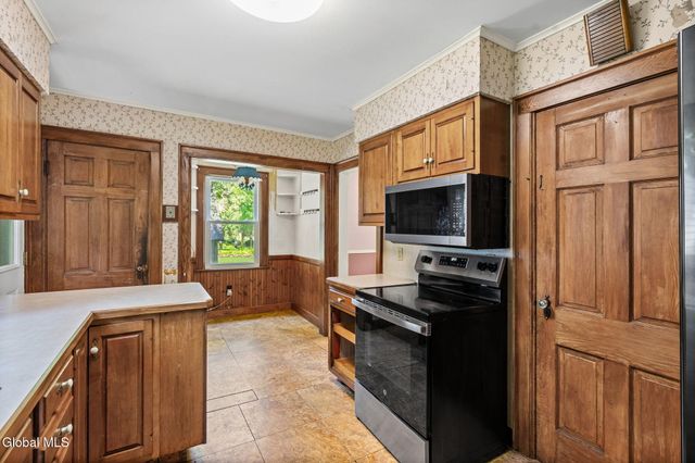 215 Washington Avenue, Scotia, NY 12302