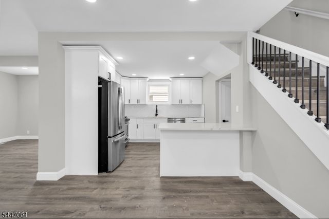 956 Adams Ave, Elizabeth City, NJ 07201