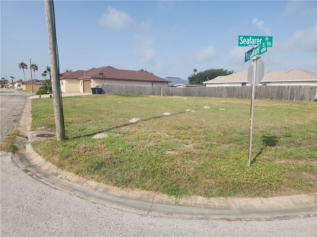 13981 Seafarer Dr, Corpus Christi, TX 78418 — exterior