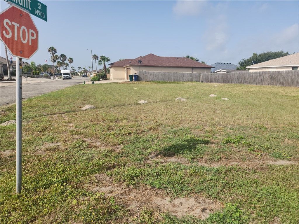 13981 Seafarer Dr, Corpus Christi, TX 78418 — photo 2