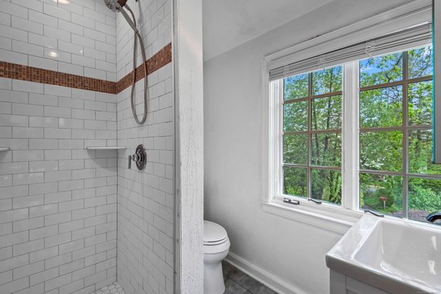 128 Blake Road, Hamden, CT 06517