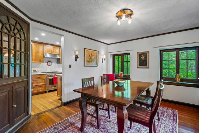 128 Blake Road, Hamden, CT 06517