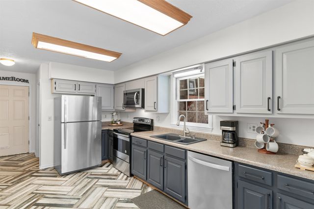 2500 Magnolia Dr., North Myrtle Beach, SC 29582