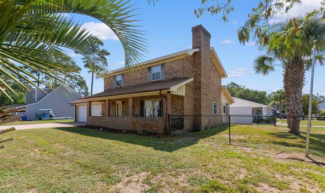 2500 Magnolia Dr., North Myrtle Beach, SC 29582