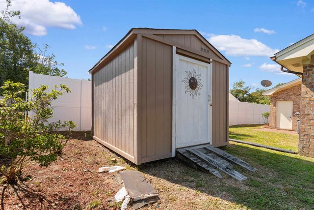 2500 Magnolia Dr., North Myrtle Beach, SC 29582