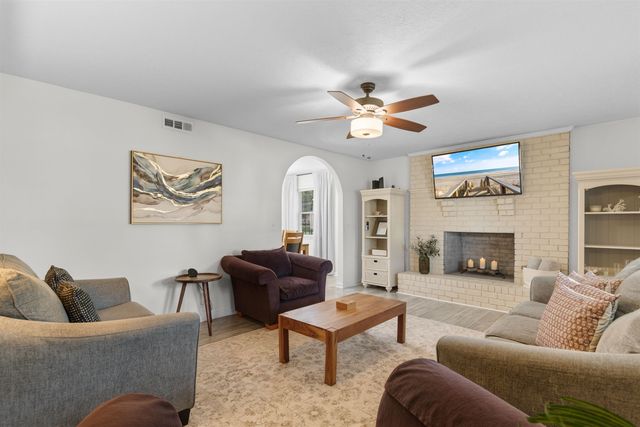 2500 Magnolia Dr., North Myrtle Beach, SC 29582