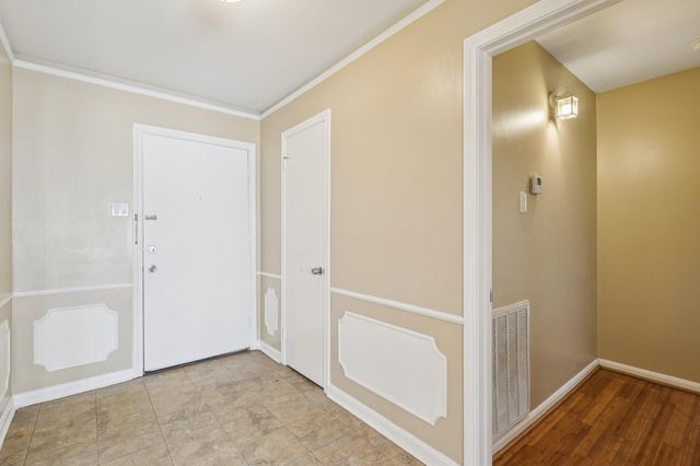 10015 Warwana Road, Houston, TX 77080