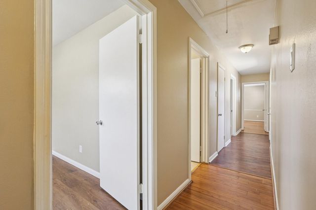 10015 Warwana Road, Houston, TX 77080