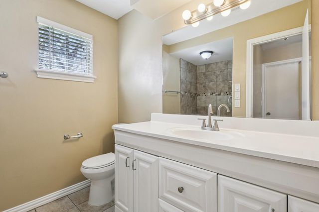 10015 Warwana Road, Houston, TX 77080