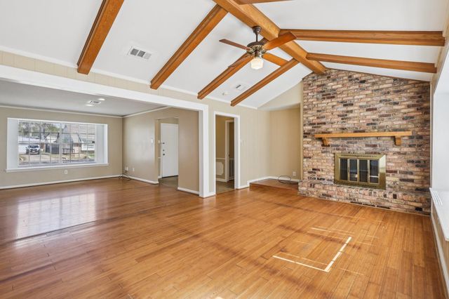 10015 Warwana Road, Houston, TX 77080