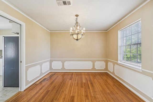 10015 Warwana Road, Houston, TX 77080