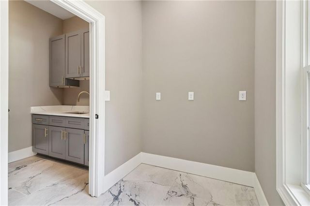 1937 Pucketts Drive SW, Lilburn, GA 30047