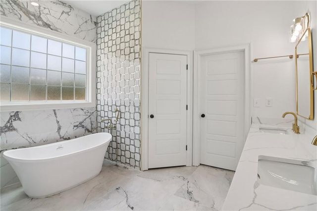 1937 Pucketts Drive SW, Lilburn, GA 30047