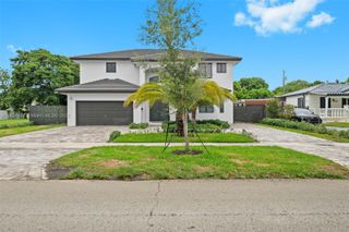 457 Lafayette Dr, Miami Springs, FL 33166