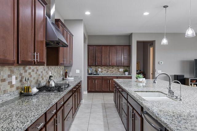 1978 E INDIAN WELLS Drive, Gilbert, AZ 85298