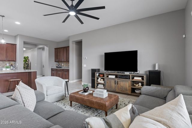 1978 E INDIAN WELLS Drive, Gilbert, AZ 85298