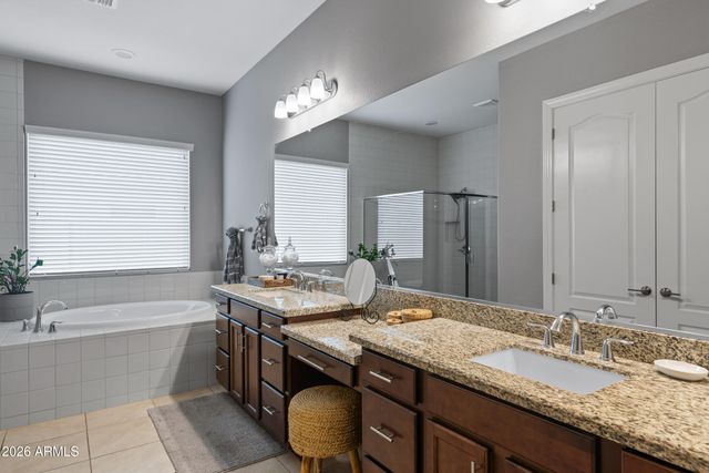 1978 E INDIAN WELLS Drive, Gilbert, AZ 85298