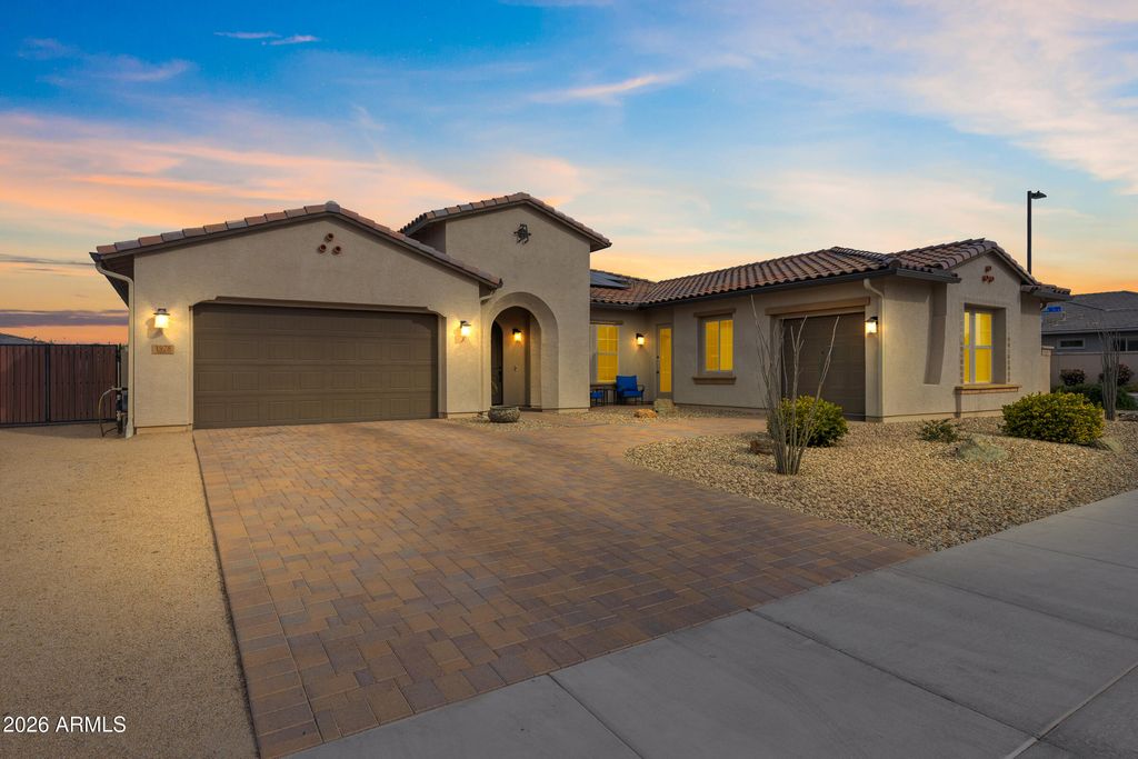 1978 E INDIAN WELLS Drive, Gilbert, AZ 85298 — photo 2